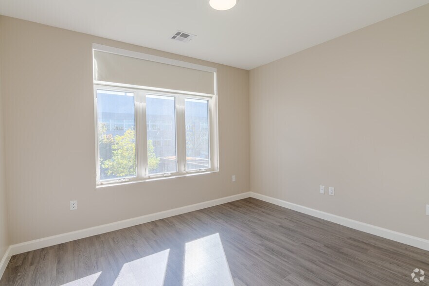 More Photos Of 21 Charles St, Cambridge Apartments For Lease