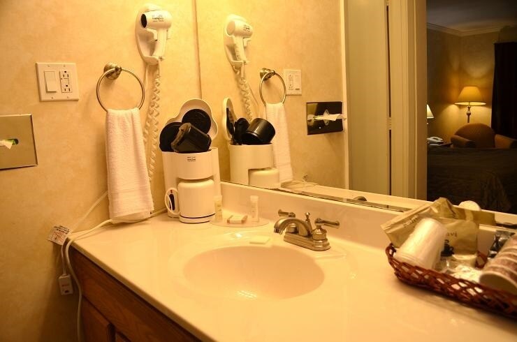 More Photos Of 2759 Mount Pleasant St, Burlington Hotel For Sale