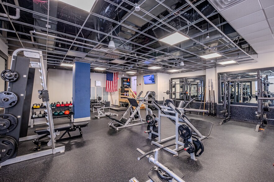 More Photos Of 105 Centennial St, La Plata Medical For Sale