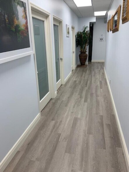 More Photos Of 2260 Palm Beach Lakes Blvd, West Palm Beach Medical For Lease