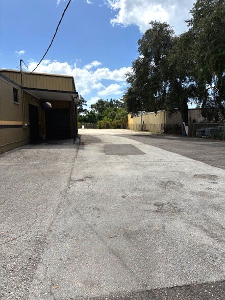 More Photos Of 3642 W Cypress St, Tampa Light Manufacturing For Lease