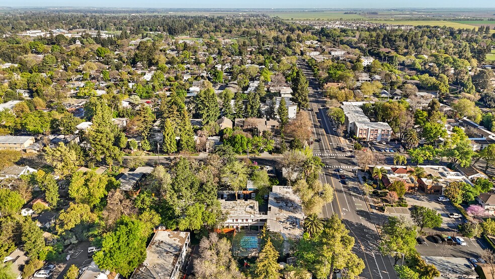 More Photos Of 745 F St, Davis Apartments For Sale