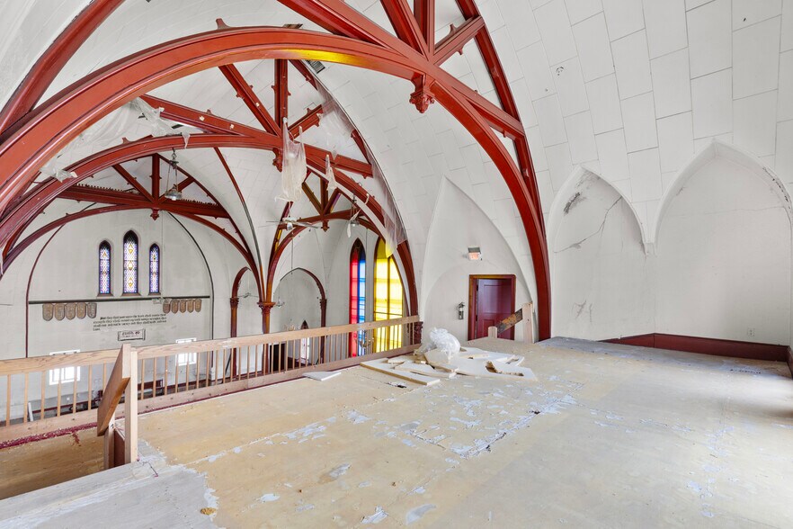 More Photos Of 124-140 W Garfield Ave, Milwaukee Religious Facility For Sale