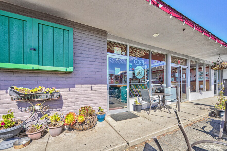 More Photos Of 223 Reindollar Ave, Marina Office For Lease