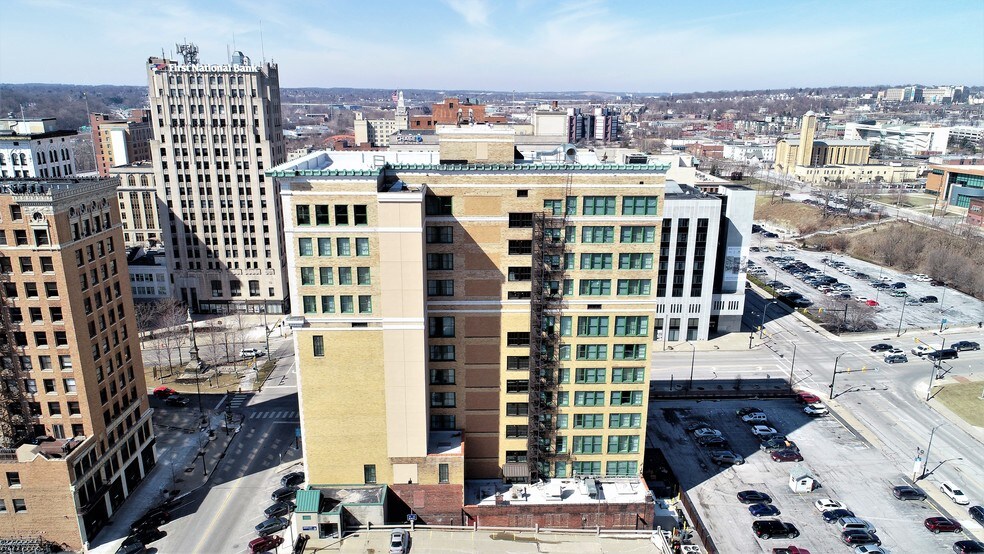 More Photos Of 44 E Federal Plz, Youngstown Hotel For Lease