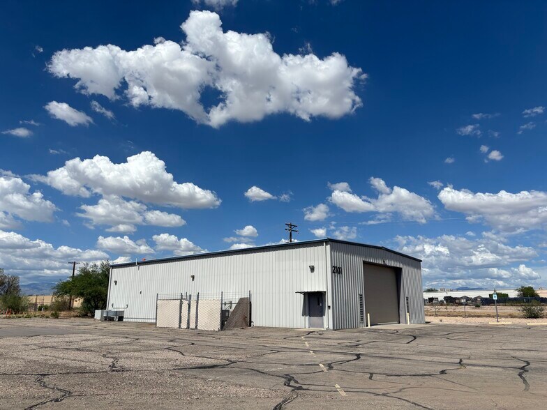 More Photos Of 2101 E Elvira Rd, Tucson Industrial For Lease
