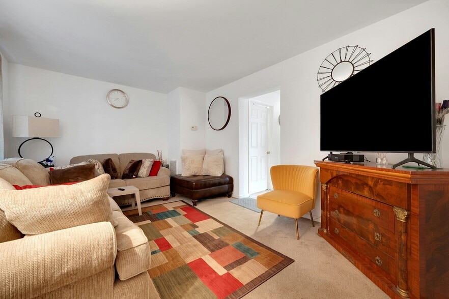 More Photos Of , Stamford Multifamily For Sale