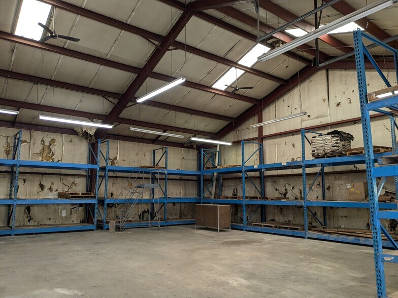 More Photos Of 1423 N Lewis Ave, Tulsa Freestanding For Sale