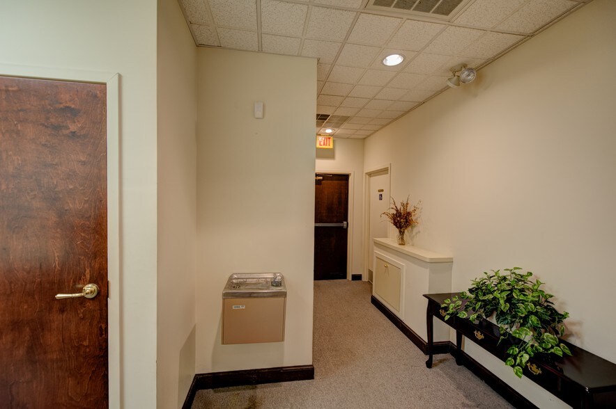 More Photos Of 1908 W Allen St, Allentown Office For Lease