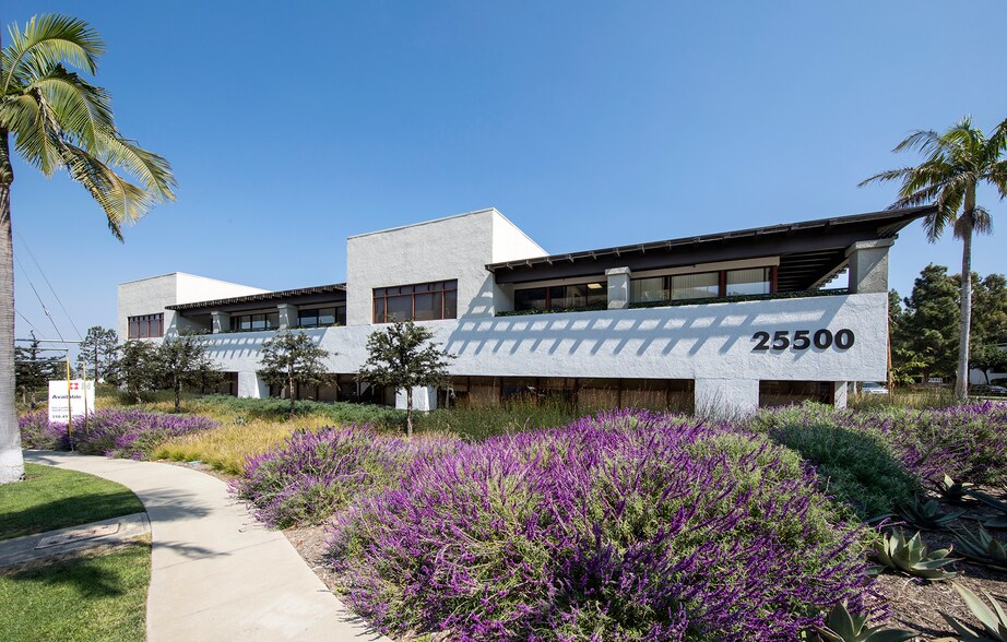 More Photos Of 25500 Hawthorne Blvd, Torrance Office For Lease