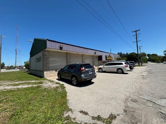 More Photos Of 1006 W Ohio St, Bay City Storefront Retail Office For Sale