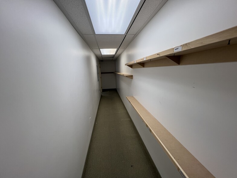 More Photos Of 189 N Highway 89, North Salt Lake Showroom For Lease