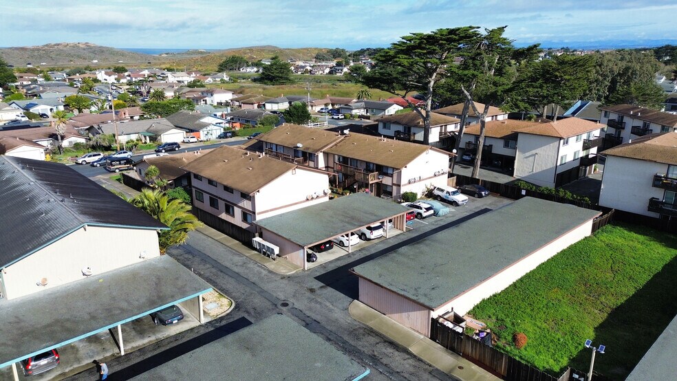More Photos Of 3110 Lake Dr, Marina Apartments For Sale