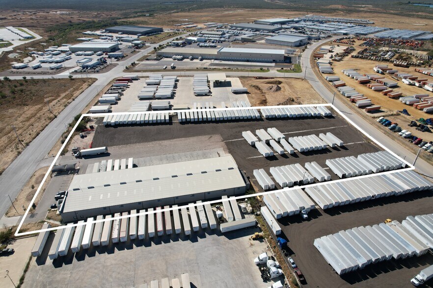 More Photos Of 1118 Beltway Pkwy, Laredo Warehouse For Lease