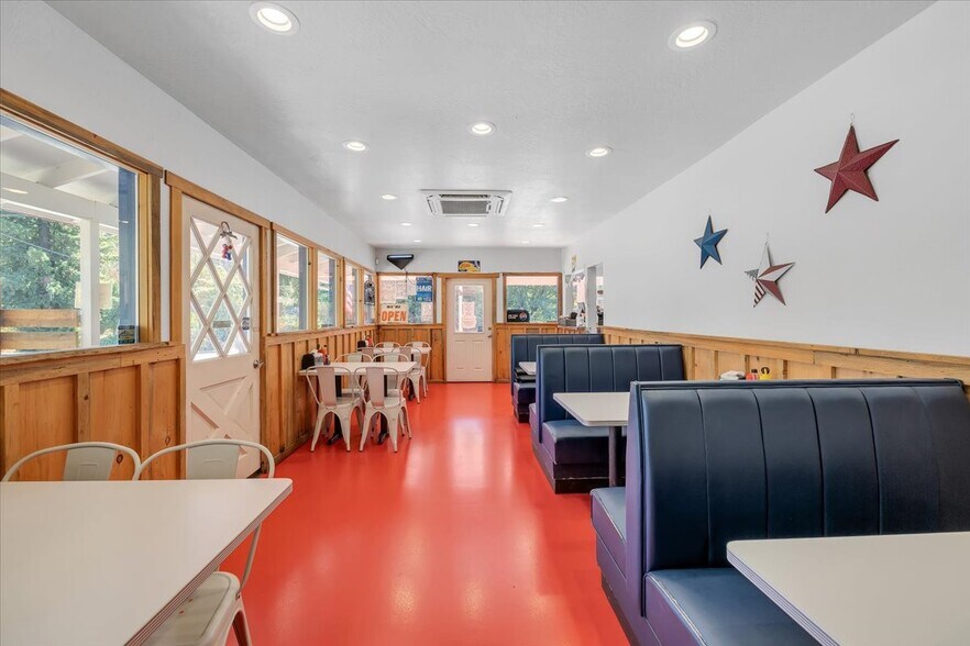 More Photos Of 22652 Parrotts Ferry Rd, Columbia Restaurant For Sale