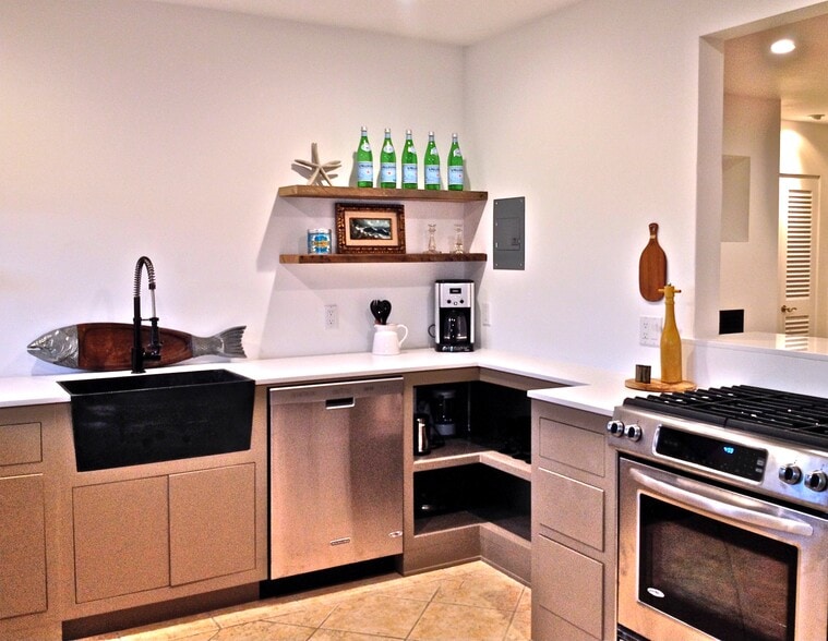 More Photos Of 440 Por La Mar Dr, Santa Barbara Apartments For Sale