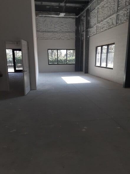 More Photos Of 4224 Solutions Ln, Bradenton Warehouse For Sale