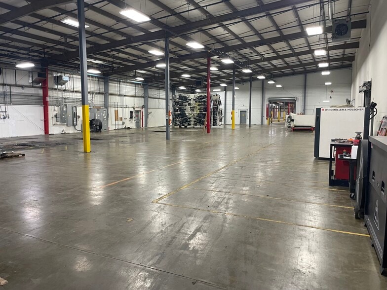 More Photos Of 501 Williams St, Tomah Warehouse For Lease