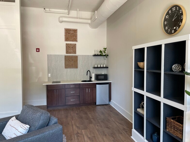 More Photos Of 1600 Fulton Ave, Charlotte Apartments For Lease