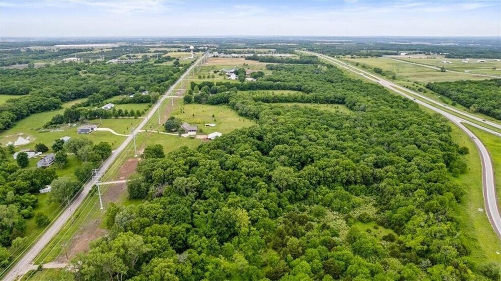 More Photos Of 34730 W 95th St, De Soto Land For Sale