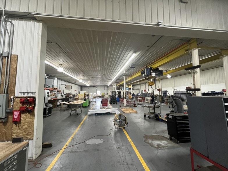 More Photos Of 15630 68th Ave, Coopersville Manufacturing For Lease