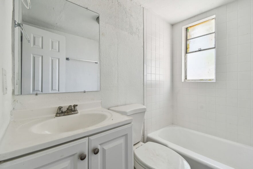 More Photos Of 1330-1334 Barnett St, Jacksonville Apartments For Sale