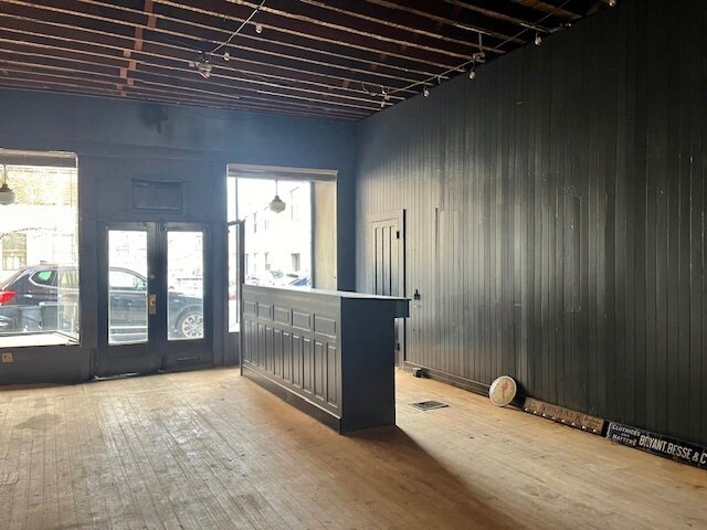 More Photos Of 10 Commerce St, Norwalk Storefront Retail Residential For Sale