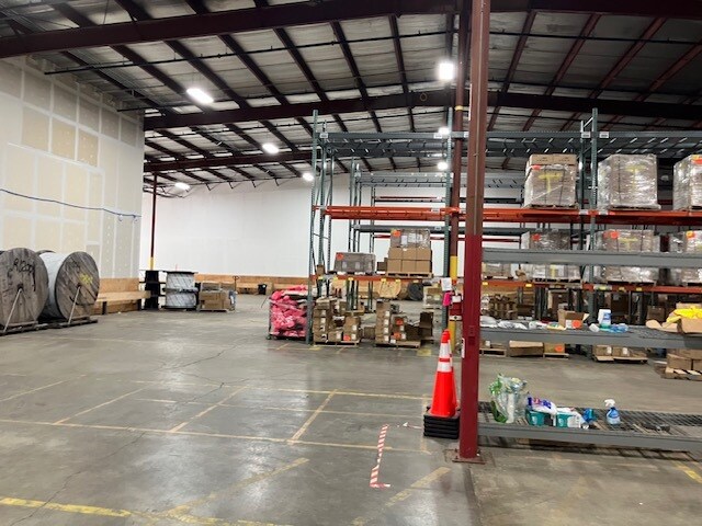 More Photos Of 20 McJunkin Rd, Nitro Distribution For Lease