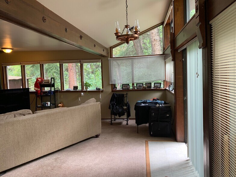 More Photos Of 3303 Chicago Creek Rd, Idaho Springs Hotel For Sale