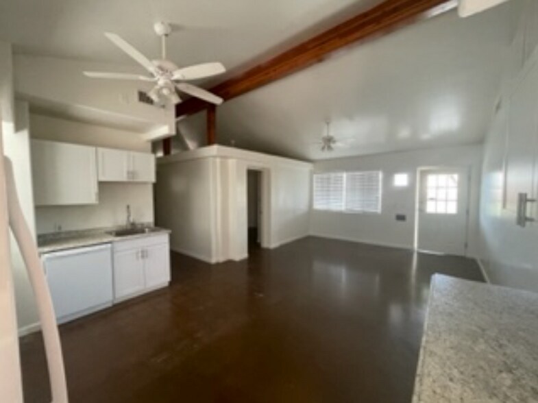 More Photos Of 7162 N 57th Ave, Glendale Apartments For Sale
