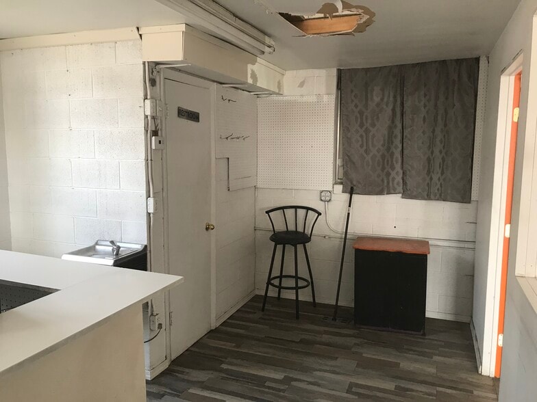 More Photos Of 525 W 7th St, Pueblo Warehouse For Sale