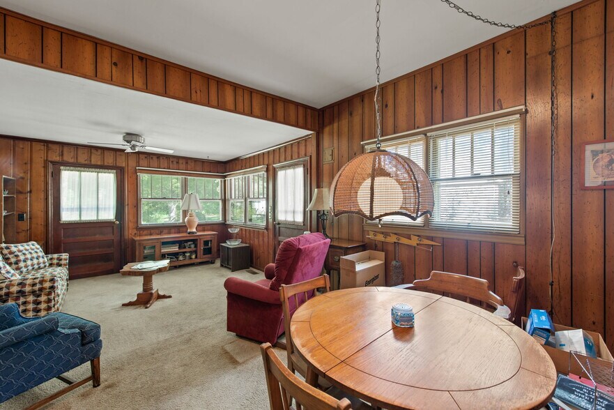 More Photos Of 1556 Highway 29 N, Newnan Office Residential For Sale
