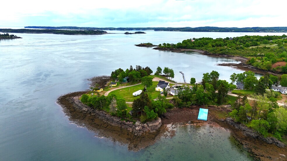 Primary Photo Of 24 Harris Point Rd, Eastport Hotel For Sale