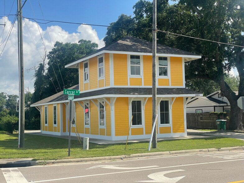 More Photos Of 1803 Curcor Dr, Gulfport Loft Creative Space For Lease