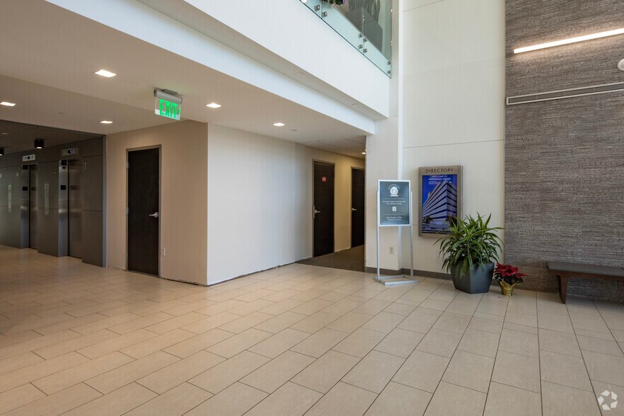 More Photos Of 2002 N Lois Ave, Tampa Office Residential For Lease