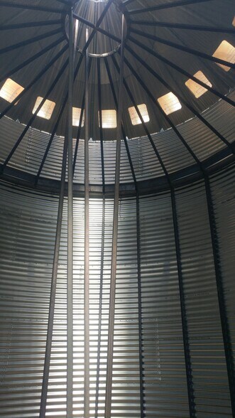 More Photos Of 18460 N Highway 99 W, Dayton Light Manufacturing For Sale