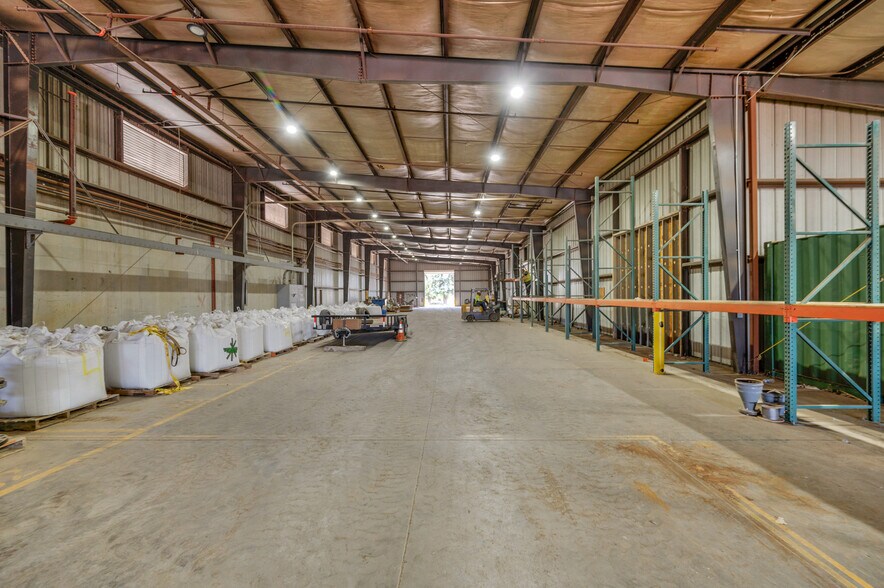 More Photos Of 13400 Hanford Armona Rd, Hanford Manufacturing For Lease