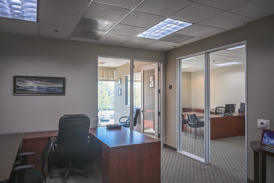 More Photos Of 25235-25251 Avenue Tibbitts, Valencia Manufacturing For Sale