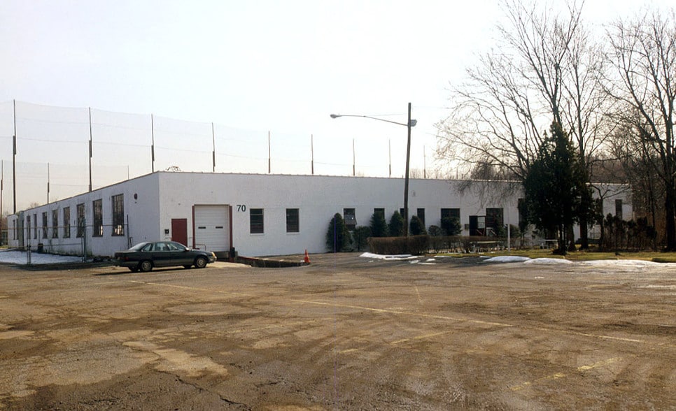 More Photos Of 70 Old Turnpike Rd, Wayne Manufacturing For Lease