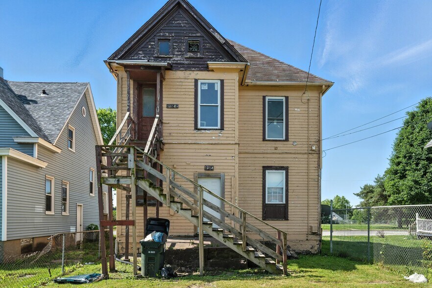 More Photos Of 1614 W 3rd St, Davenport Apartments For Sale