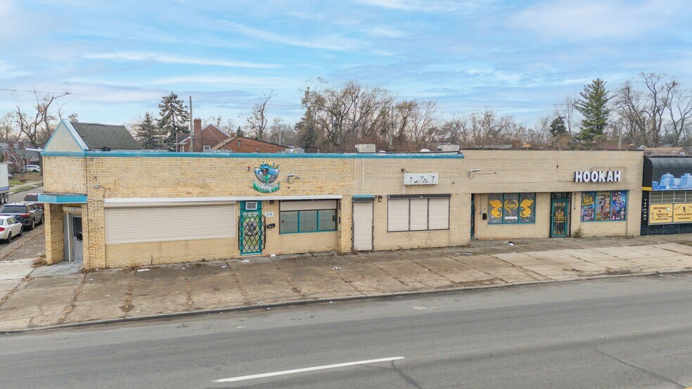 More Photos Of 13703 W McNichols Rd, Detroit General Retail For Sale