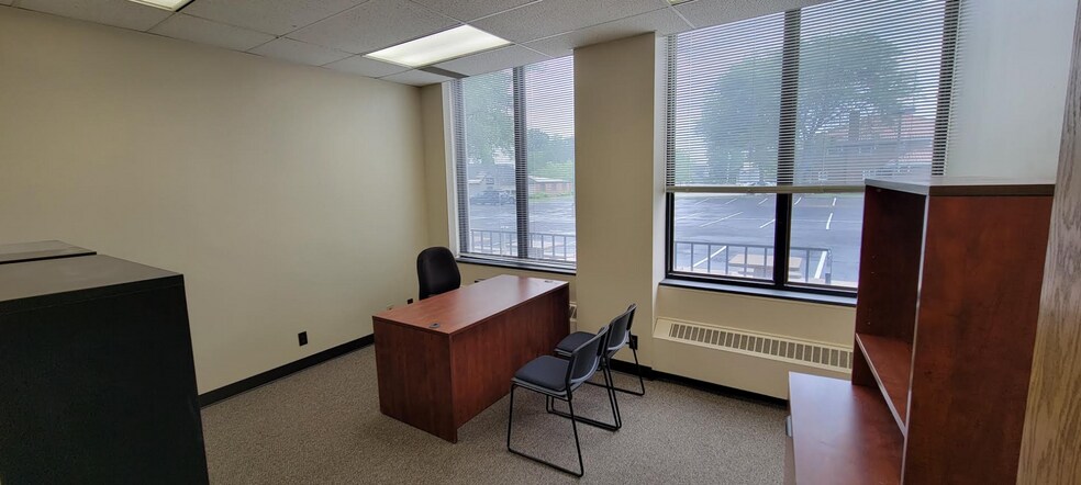 More Photos Of 1030 E Jefferson Blvd, South Bend Medical For Sale