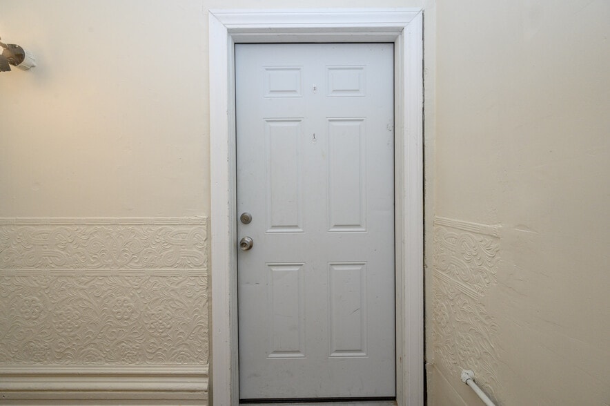 More Photos Of 122 S Rosewell Ave, South Amboy Apartments For Sale