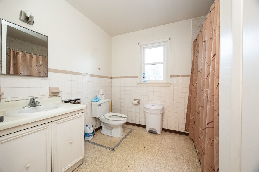 More Photos Of 1340 Pottstown Pike, West Chester General Retail For Sale