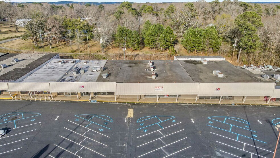 More Photos Of 1501-1539 S Main St, Graysville Storefront For Sale