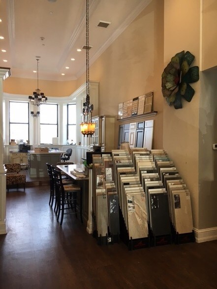 More Photos Of 299-305 Main St, Port Washington Storefront Retail Residential For Lease