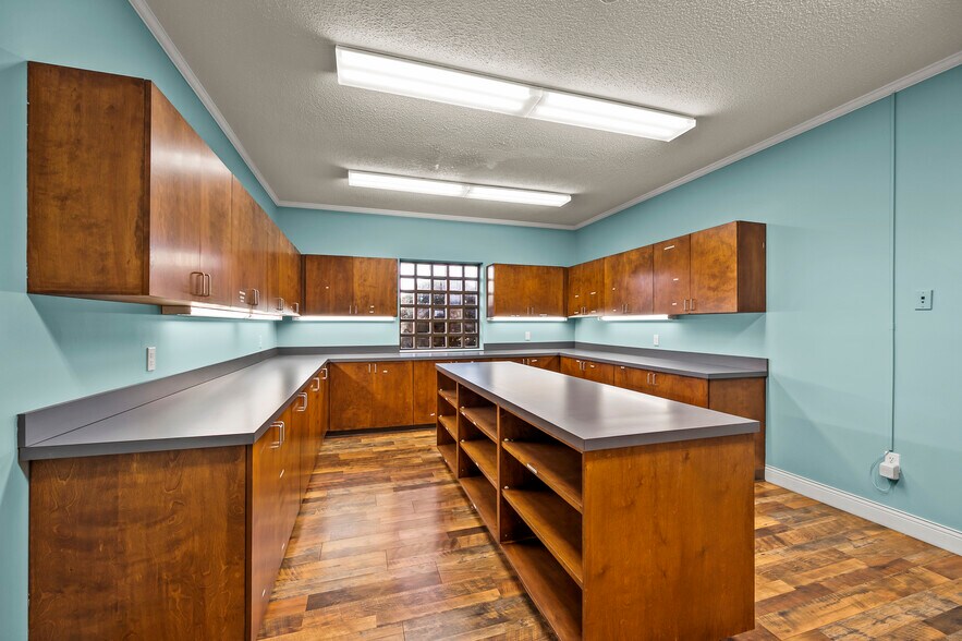 More Photos Of 1001 S State St, Yadkinville Medical For Sale