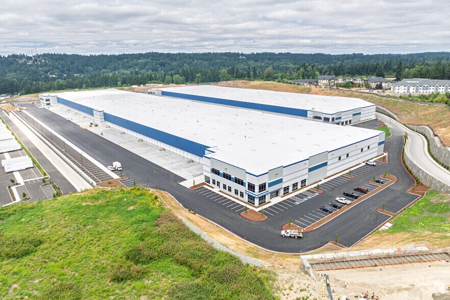 More Photos Of 80 5th Ave, Milton Unknown For Lease