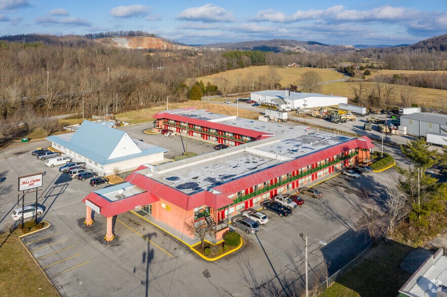 More Photos Of 1814 Salem Rd, Cookeville Hotel For Sale