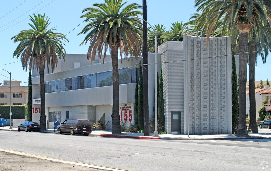 More Photos Of 151 N San Vicente Blvd, Beverly Hills Medical For Lease